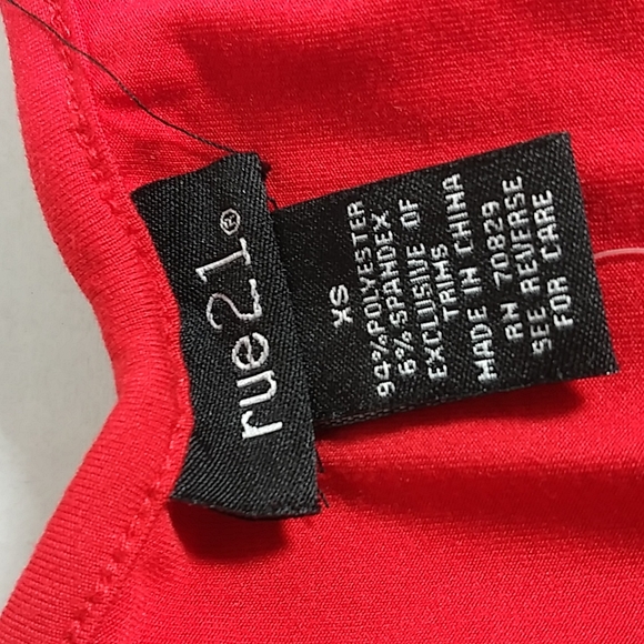 rue 21 Red Sequined Tank Top. XS. - Picture 4 of 5